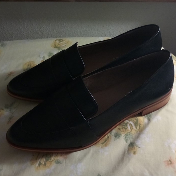 Shoes - Picture 2 of 3